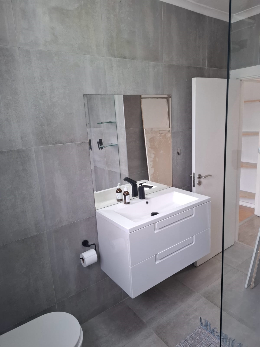 To Let 2 Bedroom Property for Rent in Sea Point Western Cape